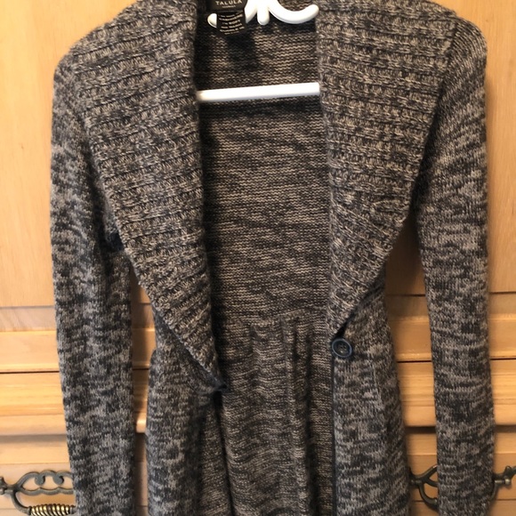 Aritzia Talula Sweater - Picture 4 of 5